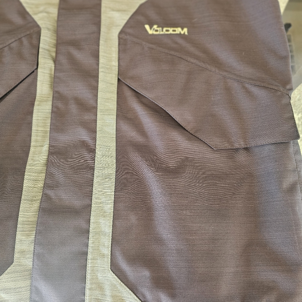 Volcom Nimbus Snowboarding/Ski Jacket - image 5